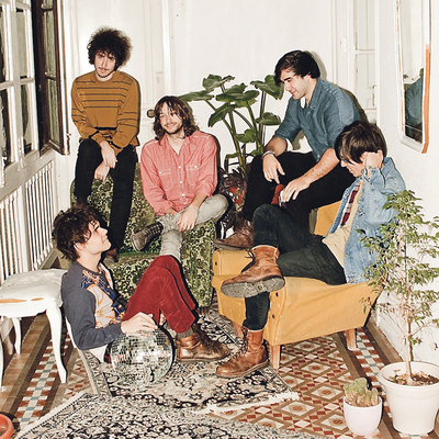  De izquierda a derecha, Alberto (teclado), Papu (voz), Pablo (guitarra), Marc (batería) y Sebas (bajo). 