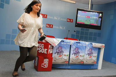 LOS JÓVENES DEL PSdeG LLAMAN A VOTAR AL "POLBO DA TÚA VIDA"