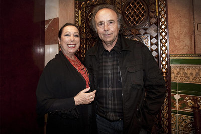 Joan Manuel Serrat y Cristina Hoyos, anoche en el Tablao Cordobés.