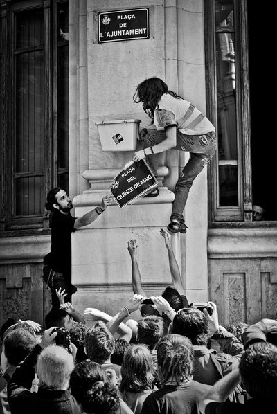 LA LLAMA PRENDE EN VALENCIA