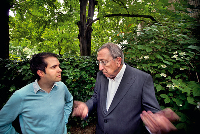 Los arquitectos Andrés Jaque (a la izquierda) y Juan Navarro Baldebeg repasan detalles de cómo son nuestras ciudades rny nuestras casas y cómo afectan a la manera de vivir.