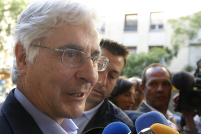 José María Barreda, ante la sede del PSOE en Madrid.