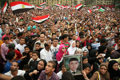 LA PROTESTA VUELVE A LA PLAZA DE TAHRIR