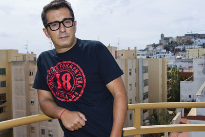 Buenafuente, en la terraza del hotel en Ibiza.