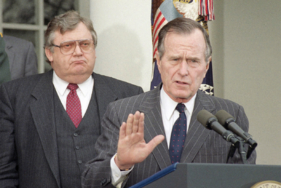Lawrence Eagleburger junto a George Bush padre en 1992.