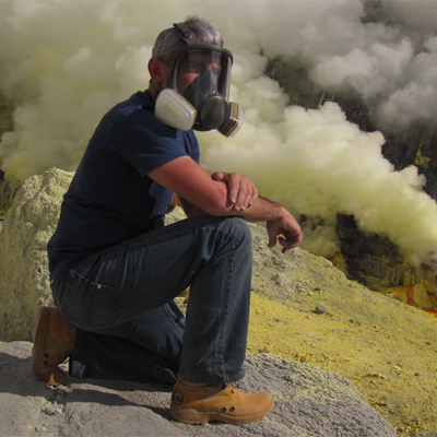 Jon Sistiaga, en  Las puertas del infierno.  