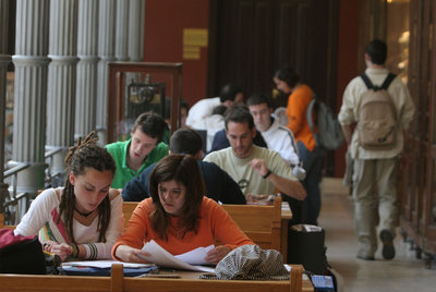 Estudiantes de la Escuela de Ingenieros de Minas de la Politécnica de Madrid, en 2008.