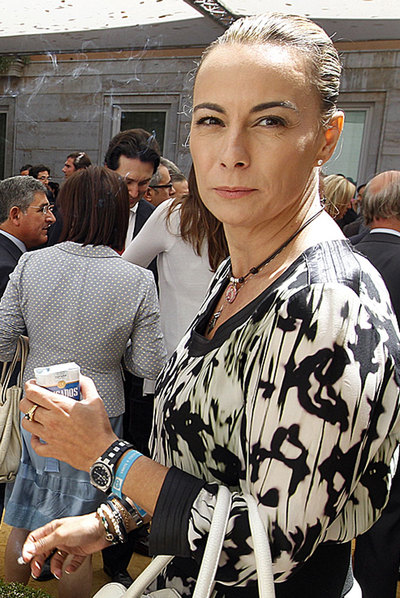 Sonia Castedo, en el jardín de las Cortes valencianas.