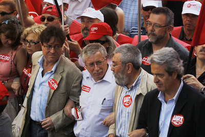 UN MILLÓN DE FIRMAS CONTRA UNA REFORMA LABORAL "INÚTIL"