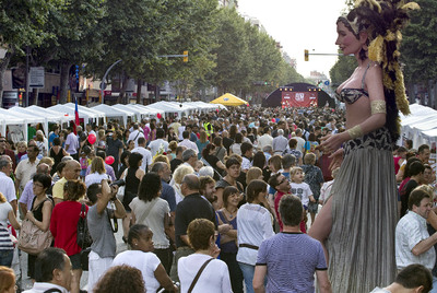 Fiesta mayor en el Paral·lel