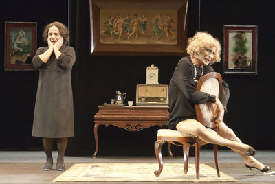 Una escena de 'Locas por Pepe el Napolitano' en el pequeño Teatro Gran Vía.