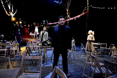  Una historia catalana , de Jordi Casanovas, conjuga dos historias tan distintas como apasionantes.