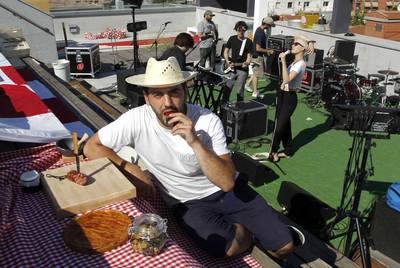 El cocinero Javier Vegara organiza un  picnic  en el Centro de Arte Dos de Mayo de Móstoles.