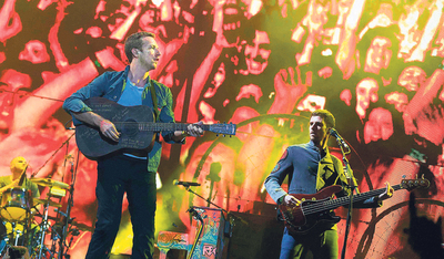  El grupo británico Coldplay, durante su concierto del pasado día 7 en BBK Live Festival de Bilbao. La única fecha en España dentro de su gira veraniega. 