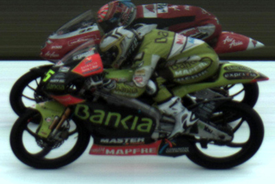  Foto finish  de la llegada a meta de Faubel, en primer término, y Zarco.