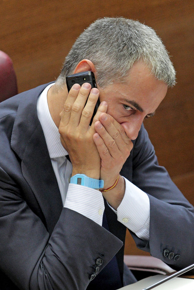 Ricardo Costa (PP), en el pleno de las Cortes Valencianas.