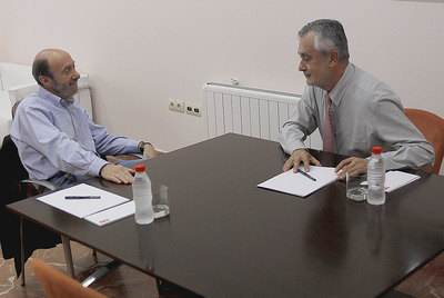 Griñán insiste ante Rubalcaba que él sí agotará la legislatura