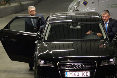 Modesto Crespo, expresidente de la CAM, al salir del último consejo de la entidad.