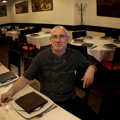 Julio, cocinero y gerente de La Tinença.