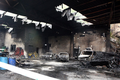 Arde una nave con bienes incautados a Pelopincho