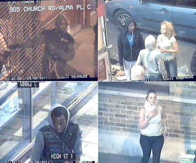 LA POLICÍA PIDE AYUDA EN INTERNET PARA IDENTIFICAR A LOS SOSPECHOSOS