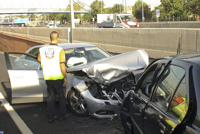 Choque frontal con cinco heridos en la A-2