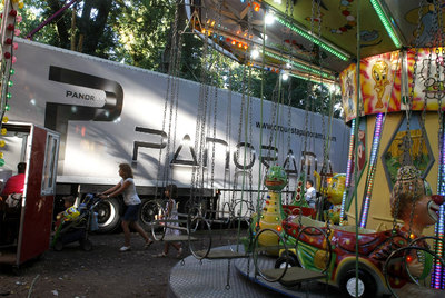 Las aportaciones vecinales sostienen las fiestas pese a la crisis