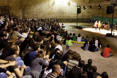 Momento de la  Ultranoite dun soño de verán , la noche del miércoles en la Praza da Quintana de Santiago.
