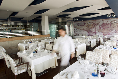  Comedor de El Gran Gatsby, en Puerto Banús (Marbella, Málaga). 