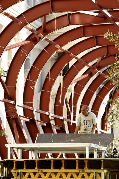 Adiós a los fastos religiosos