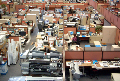 La desigualdad entre empleados, protegidos o no ante un despido según su contrato, marca el sistema laboral español.