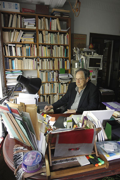 Emilio Lledó, Santos Juliá, Francisco Rico, Manuel Gutiérrez Aragón... son algunos de los autores de  Para Mainer. De sus amigos y compañeros de viaje. 