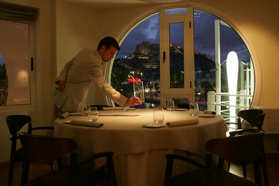 Comedor de Els Vents, en el puerto de Alicante