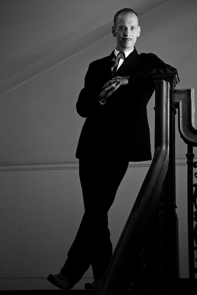 El cineasta y escritor estadounidense John Waters, autor del monólogo  This filthy world. 