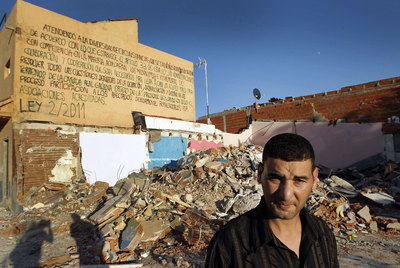 Abdul volverá a levantar su casa dos veces derribada