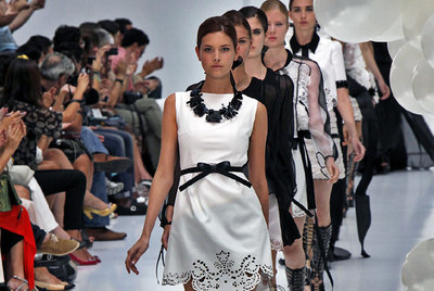 Desfile de Juan Vidal en la segunda sesión de la Semana de la Moda de Valencia.