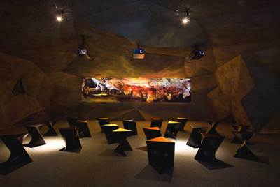 El Centro de Arte Rupestre de la cueva de Tito Bustillo en Ribadesella.