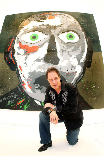 Ciria, junto a la obra  No consigo recordar dónde está la puerta de salida .