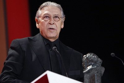 Jordi Dauder, tras recibir el Goya al mejor actor de reparto por  Camino,  en 2009.