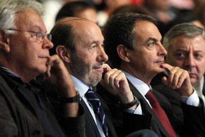Felipe González, Alfredo Pérez Rubalcaba, José Luis Rodríguez Zapatero y José Blanco, en la conferencia.