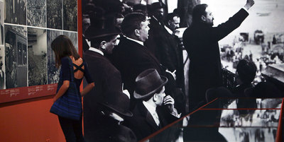 Una imagen de la exposición  Blasco Ibáñez 1867-1928 , inaugurada ayer y que estará abierta en el Muvim hasta el 12 de enero.