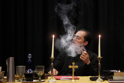 Gregor Acuña, ayer en Sevilla en un ensayo de  El Gran Inquisidor .