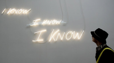  Borrowed Light,  de la artista Tracey Emin, según Granés, una especie de  rebelde profesional .