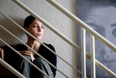 Imagen del filme  Mi Teherán a subasta,  con Marzieh Vafamehr.