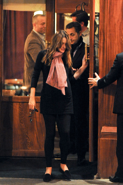 CARLA BRUNI, DE CENA ANTES DE SER MADRE