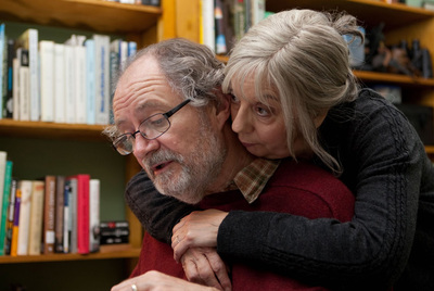 Jim Broadbent y Ruth Sheen, en  Another year.  