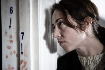 Sofie Gråbøl, en el papel de la detective Sarah Lund, en una escena de  The killing: crónica de un asesinato.  