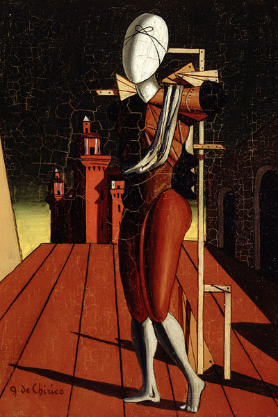 Todo el inquietante mundo de Giorgio de Chirico, resumido en  Andrómaca  (1916), otra pintura de la muestra.