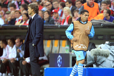 Roberto Mancini y Tévez, durante el Bayern Múnich-Manchester City de la  Champions. 