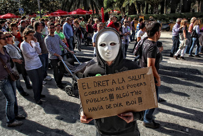 Tortosa se echa a la calle contra los recortes sanitarios
